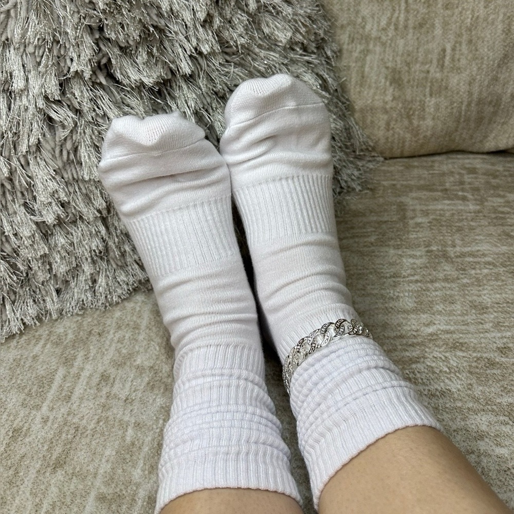 White Ribbed Women’s Long Socks